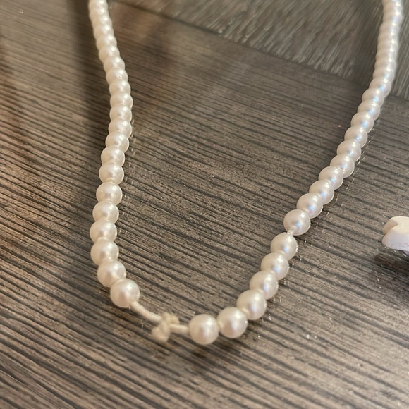 Vintage Resin Rabbit Earrings with Elastic Faux Pearl & Carrot Necklace - Picture 10 of 15